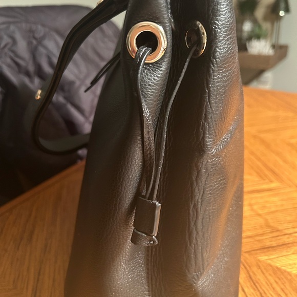 Kate Spade Black Bucket Bag and Wallet - Picture 4 of 15